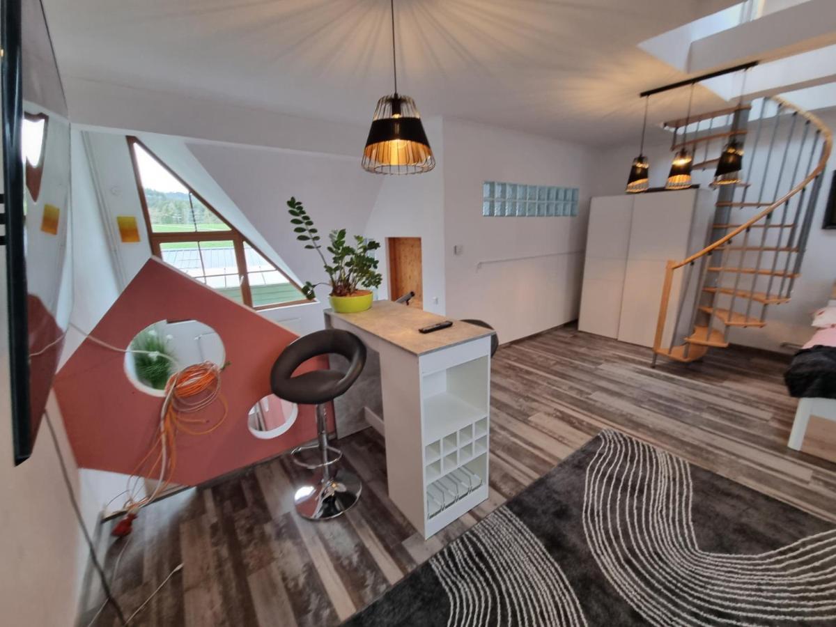 Pension Donaublick Grein 2 In Stifterstrasse 19A Dış mekan fotoğraf